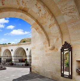 Seraphim Cave Hotel