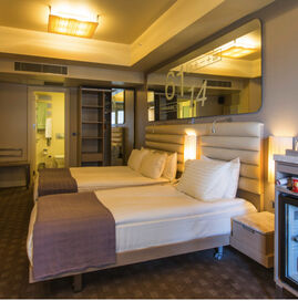The Peak Hotel